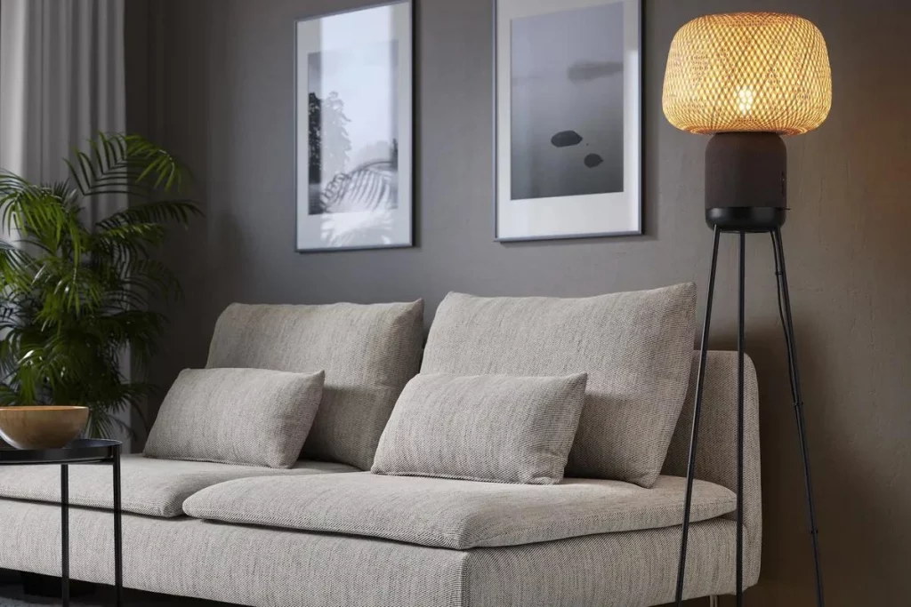 IKEA ve Sonos SYMFONISK Lambader Hoparlörü Tanıttı SENFONİK Lambader Hoparlörü