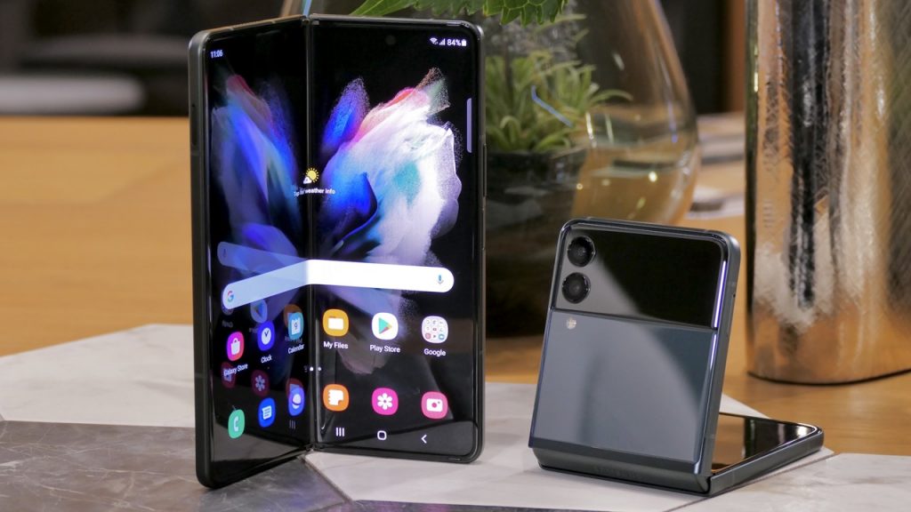 Samsung Galaxy Z Fold 4 