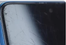 Xiaomi shows that using toothpaste on cracked smartphone screen is actually harmful Xiaomi