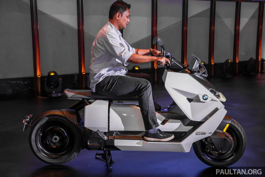 BMW Motorrad CE04 eScooter with 120km/h top speed & 130km range