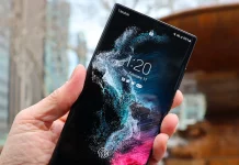 Mysterious Issue Causes Samsung Galaxy Phones to Stuck on July 2022 Play System Update