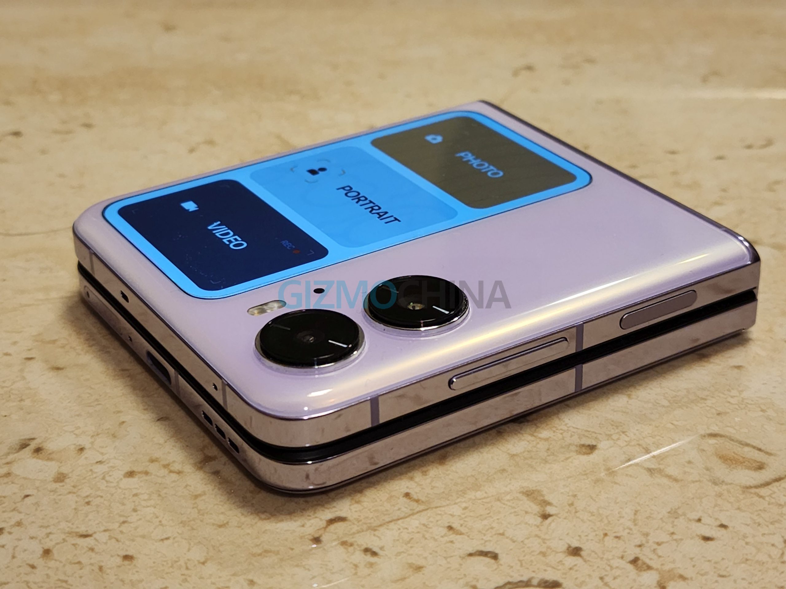 OPPO Find N2 Flip