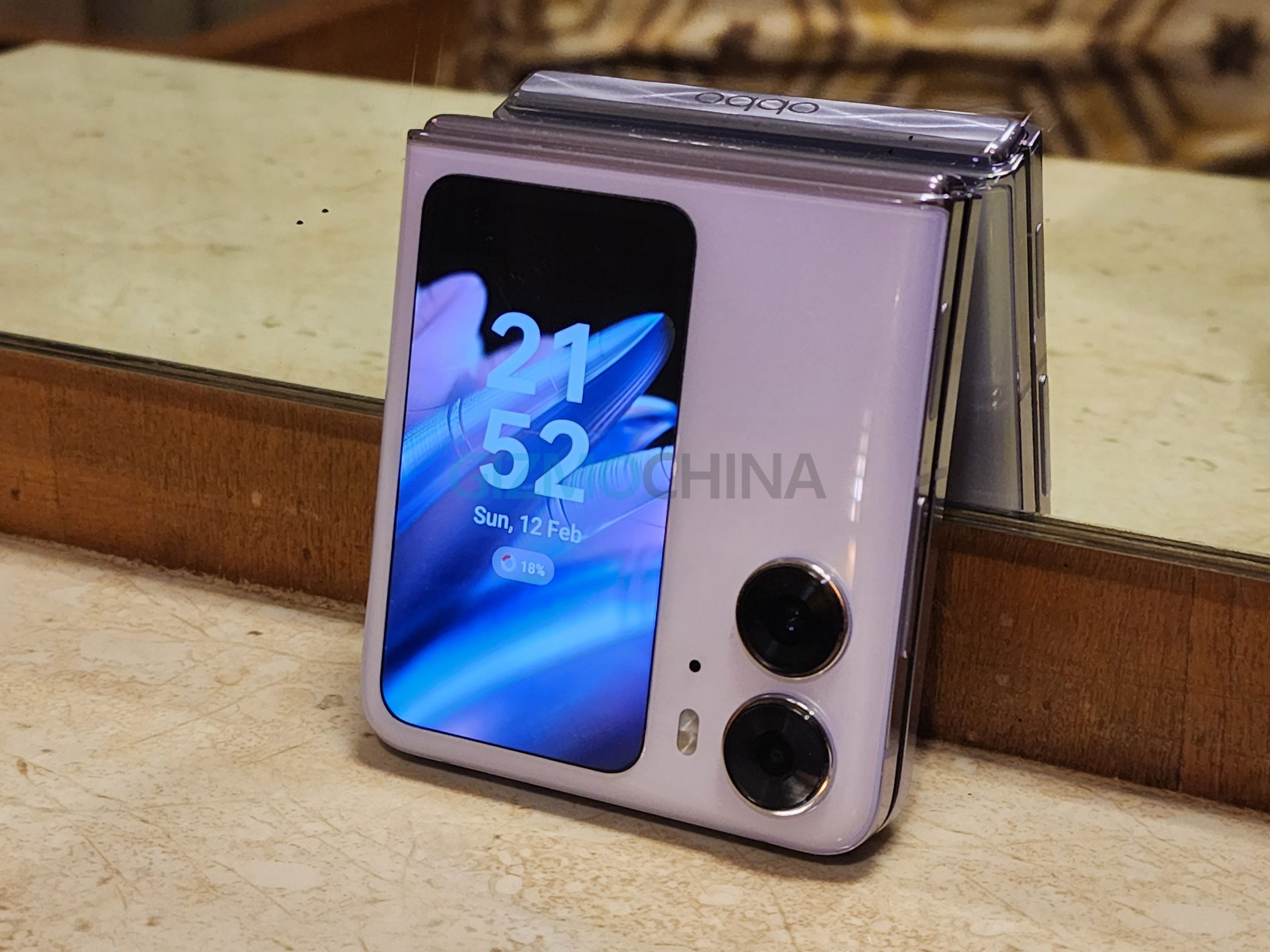 OPPO Find N2 Flip