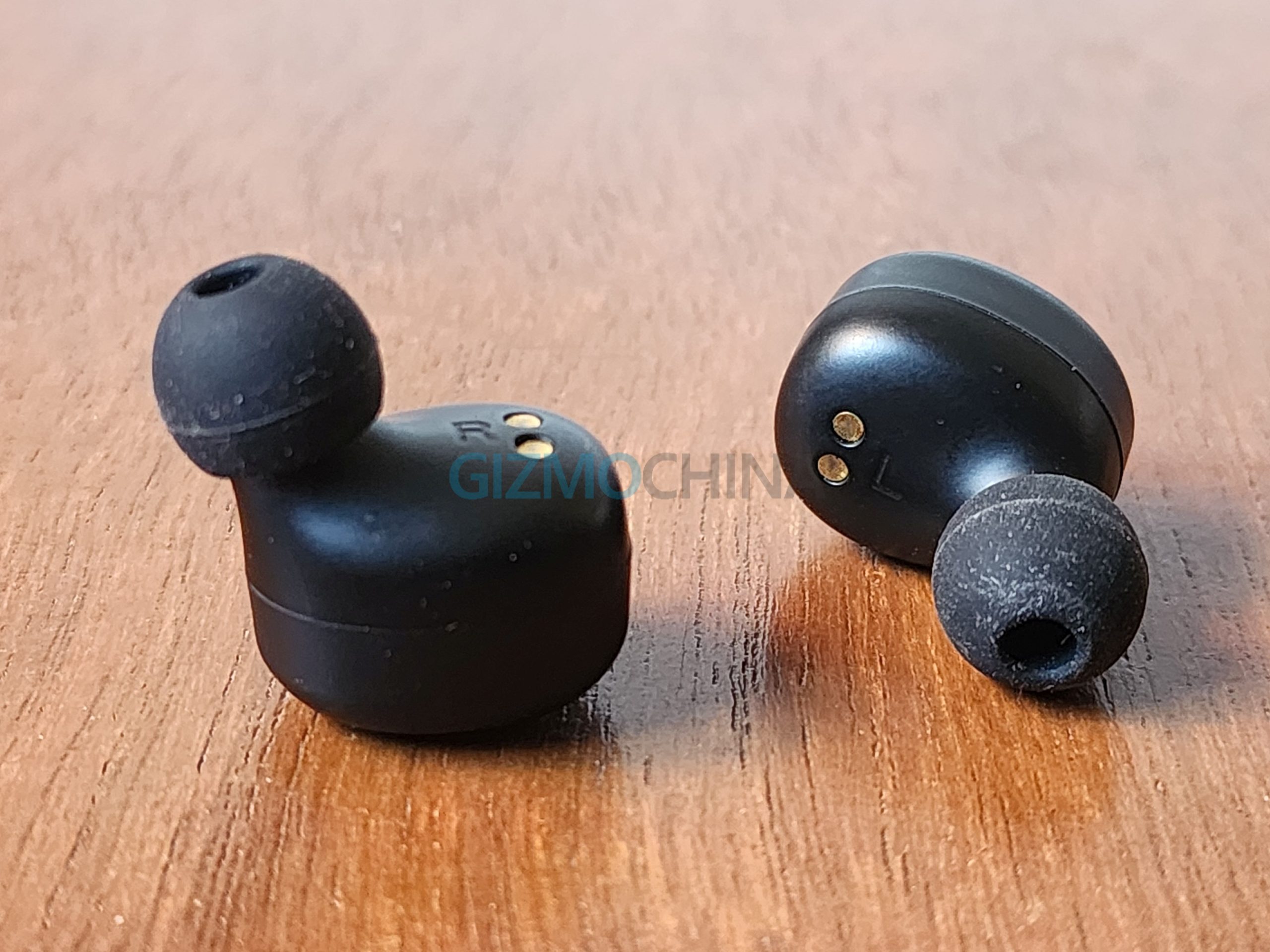 Yamaha TW-E3B TWS earbuds