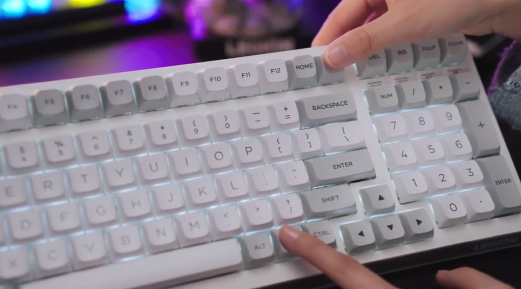 Lenovo Legion K7 2023 mechanical keyboard with Jiadalong G Yellow Pro