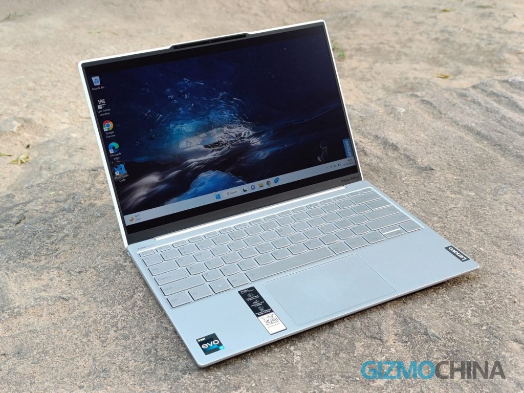 Lenovo Yoga Slim 7i Carbon Review: Ultra-Light Laptop for On-the