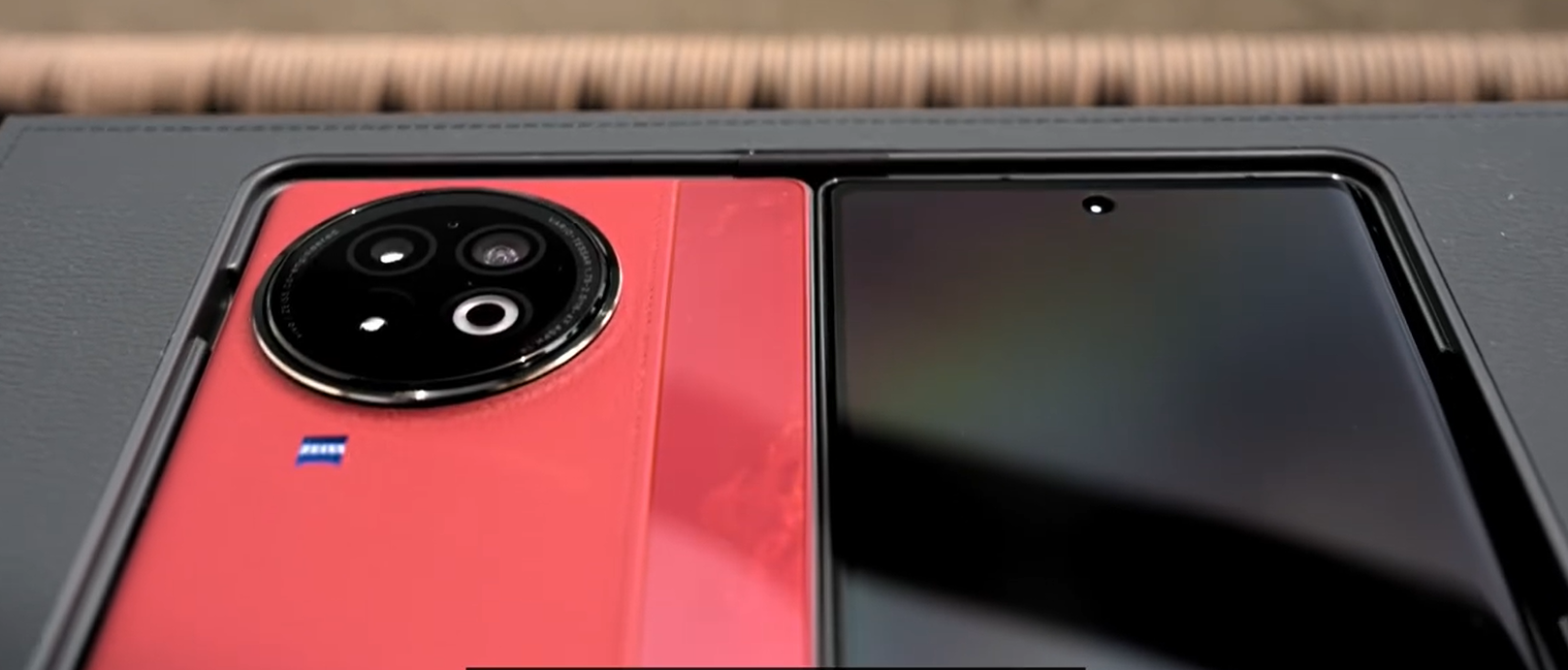 Vivo X Fold 2