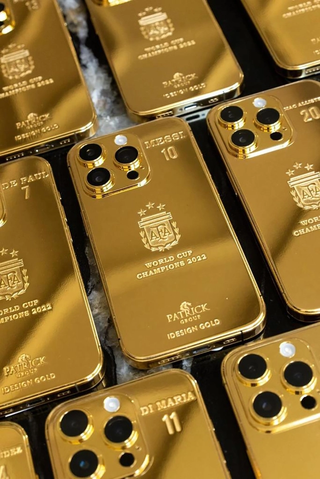 Argentina World Cup 2022 Champions Gold iPhone 14 Pro
