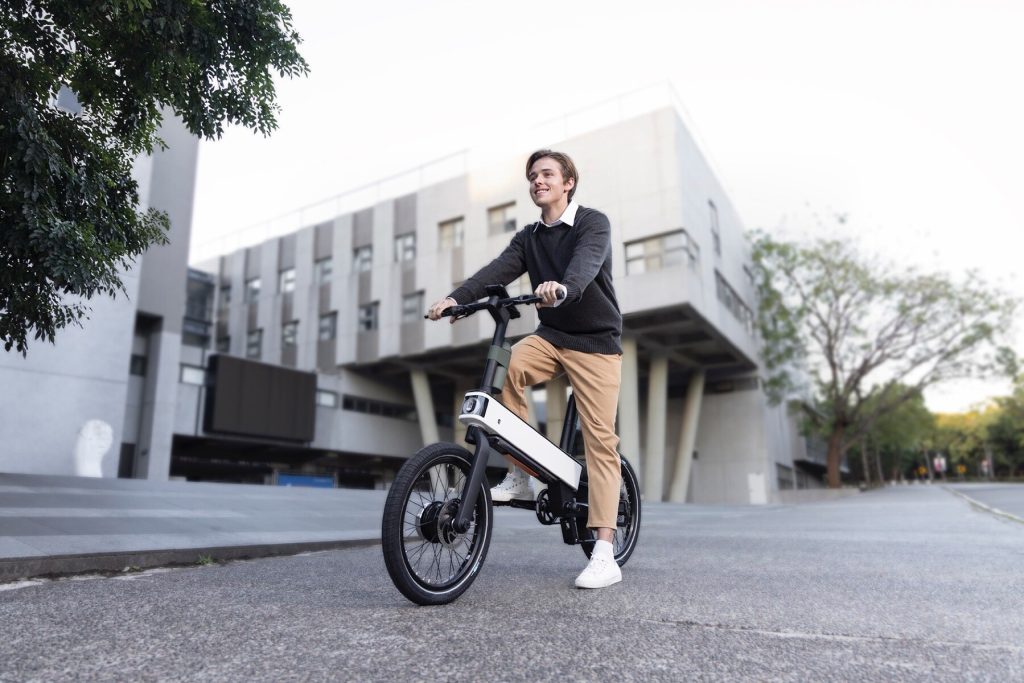 Acer's ebii smart e-bike