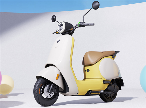 Ninebot Q80C smart electric moped
