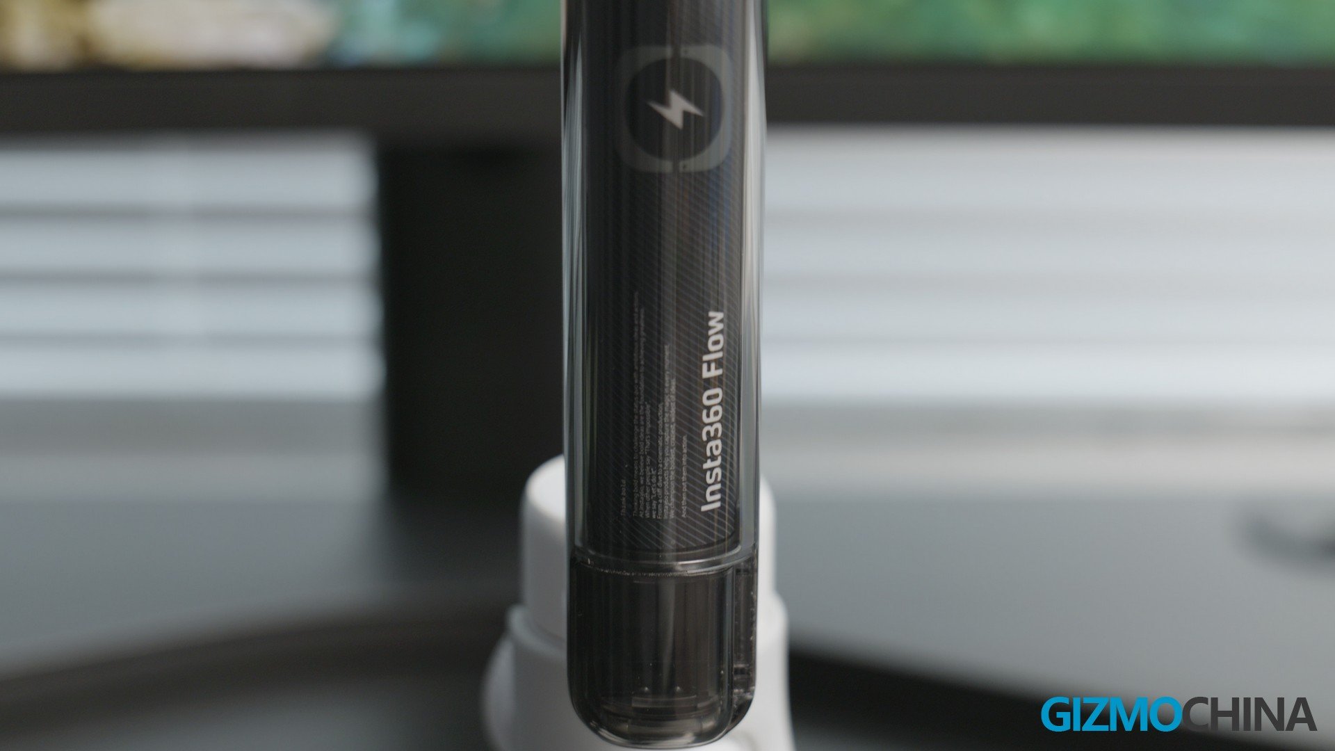 Insta360 Flow Phone Gimbal Review: More Than A Stabilizer - Gizmochina