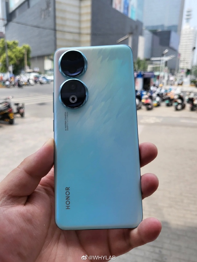 Honor 90 and Honor 90 Pro live images