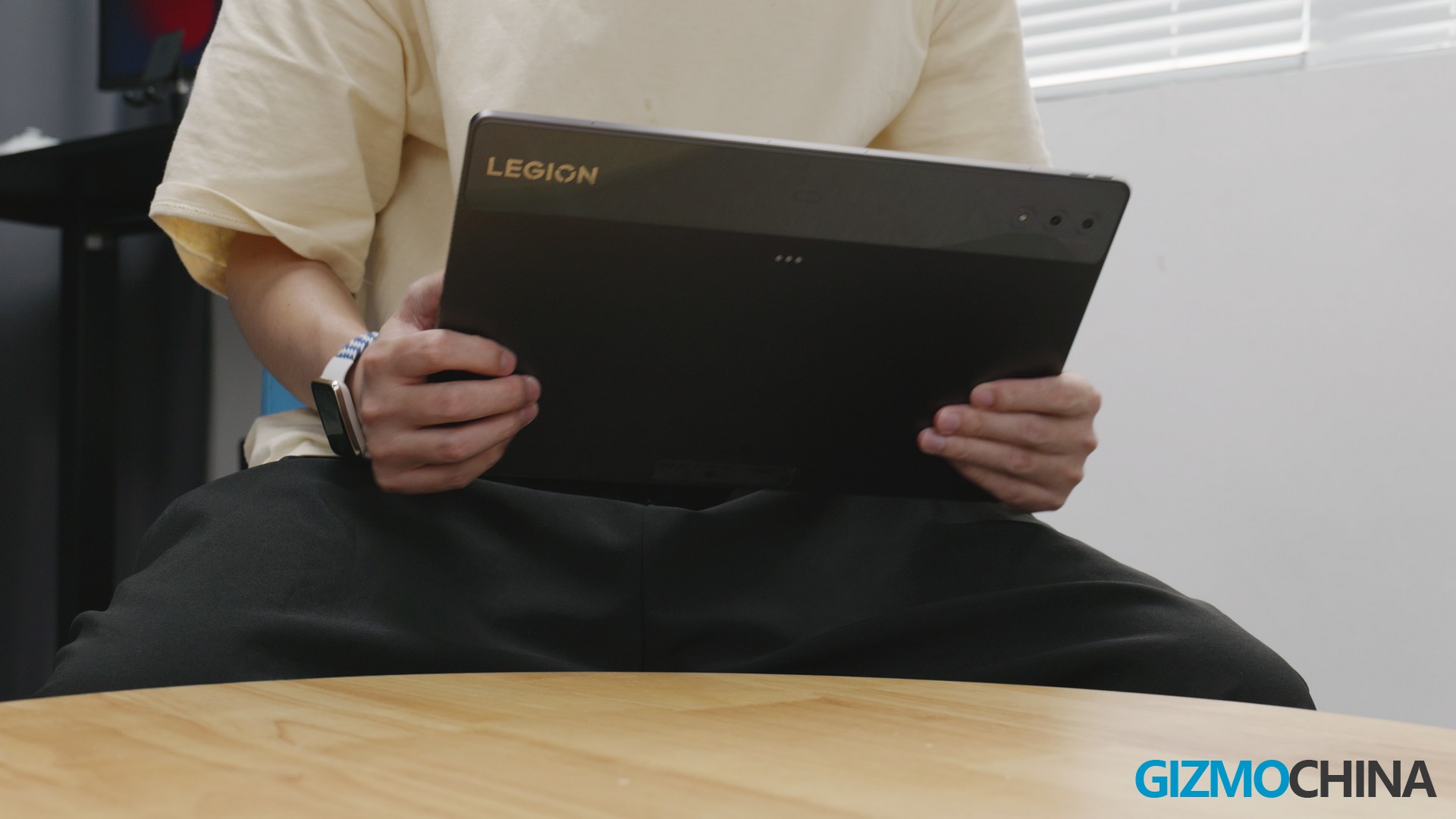 Legion Y900 Tablet Review: A Portable 14