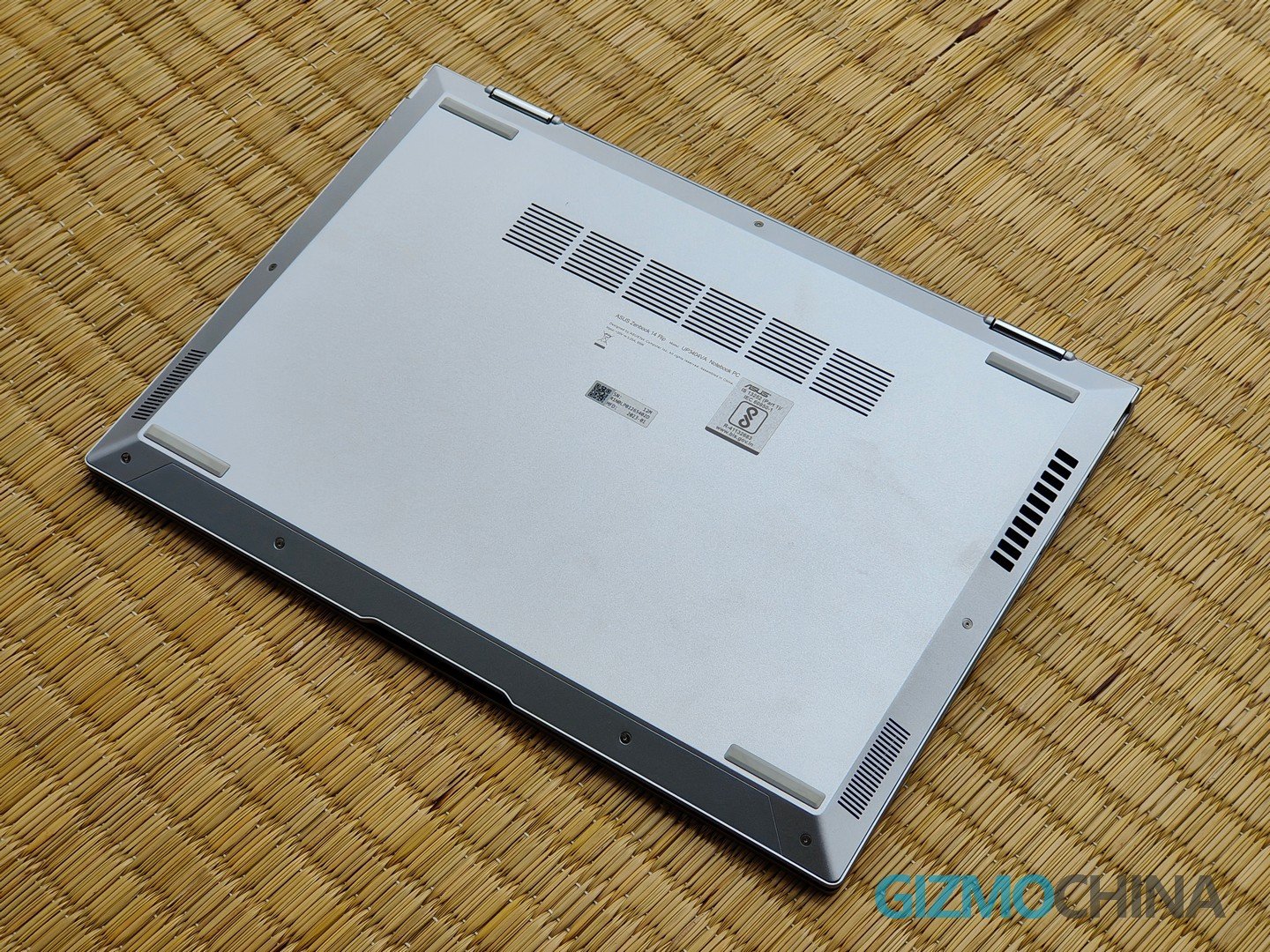 Asus ZenBook 14 Flip OLED UP3404
