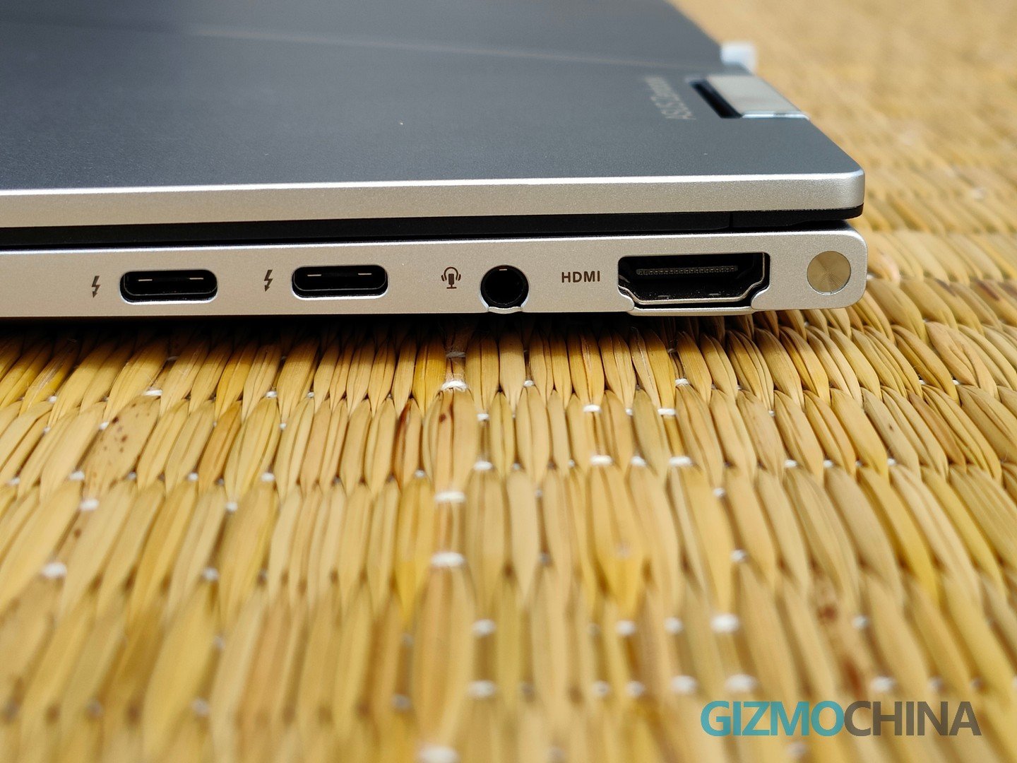 Asus ZenBook 14 Flip OLED UP3404