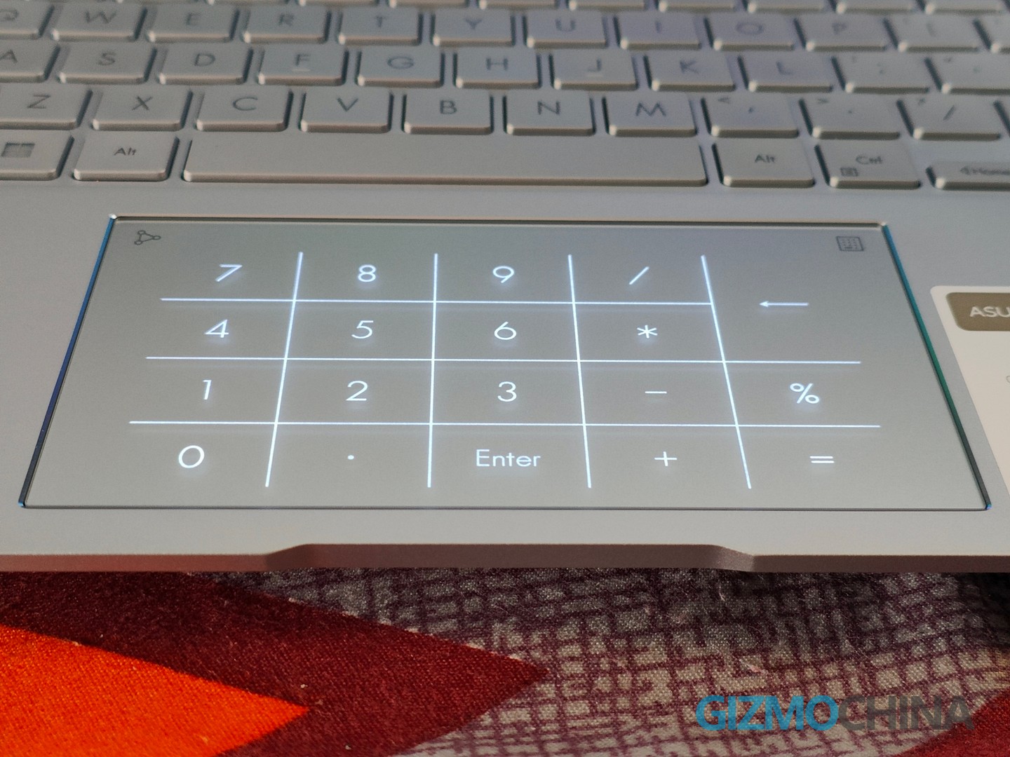 Asus ZenBook 14 Flip OLED UP3404