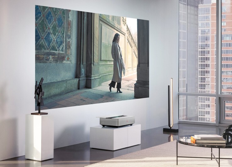 Leica Cine 1 ultra short throw projector