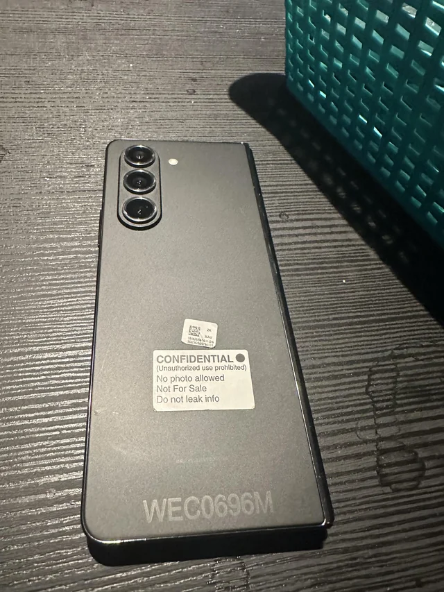 Galaxy Z Fold 5 hands on image