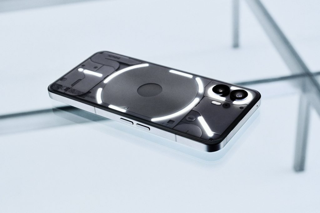 Should you buy Nothing Phone 2? Gizmochina