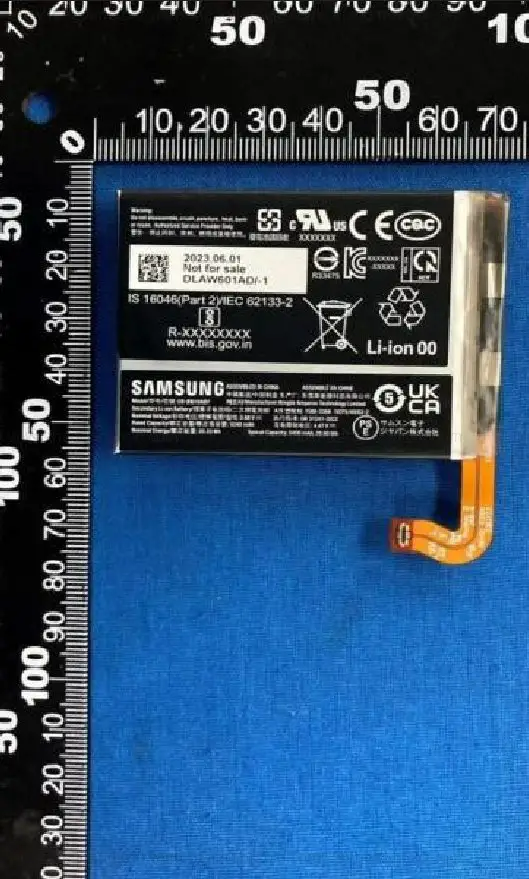 Samsung Galaxy XR battery