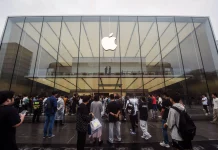 Apple’s iPhone 15 Defies Odds in China by Shattering Previous Sales Records Apple iPhone