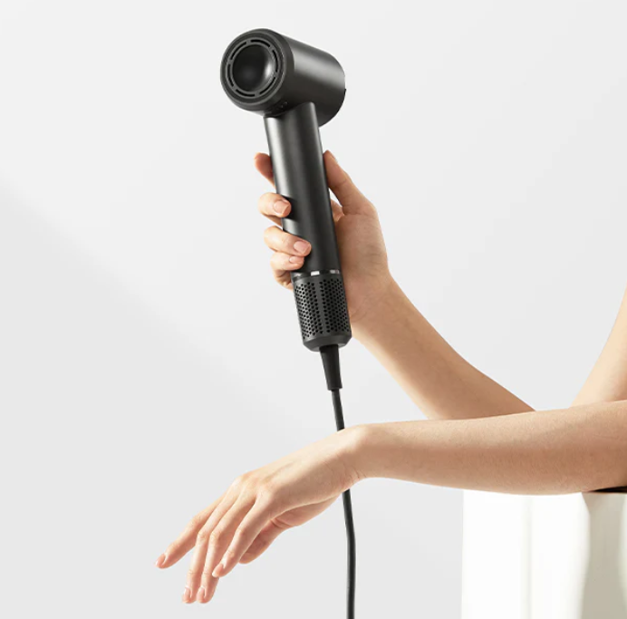 UWANT H100 hairdryer