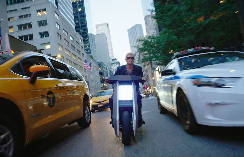 Infinite Machine’s P1 electric scooter