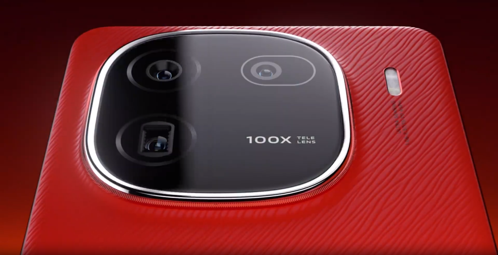 iQOO 12 series red variant