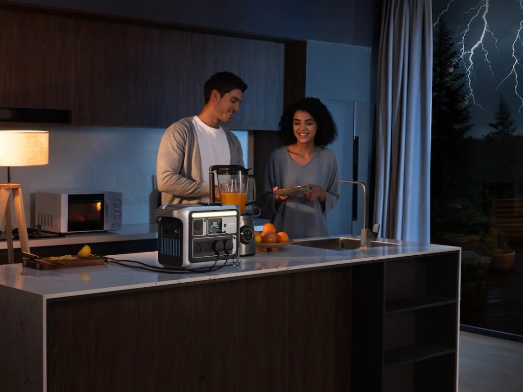 Anker SOLIX C1000 portable power station