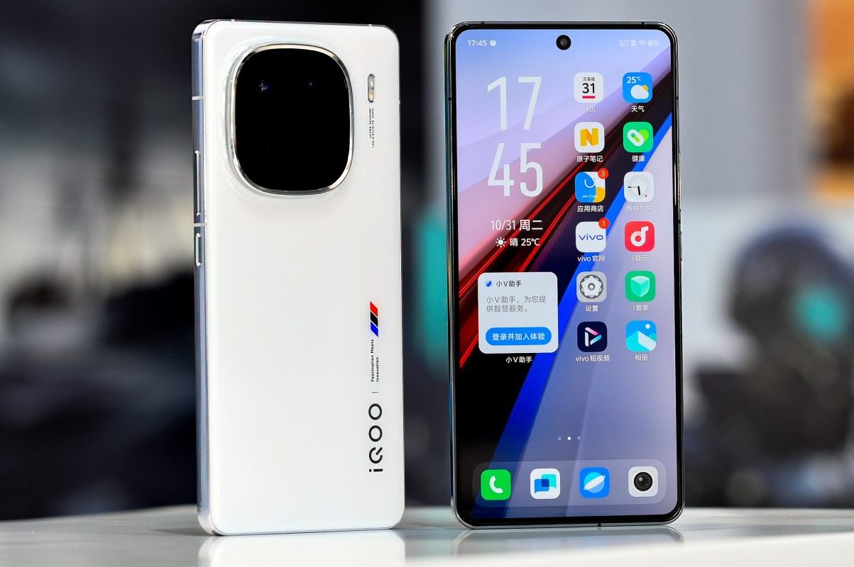 iQOO 12 series starts at 4,299 Yuan (~$590) in China - Gizmochina