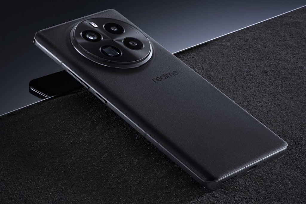 Realme GT 5 Pro black color now comes with 1TB storage and 16GB RAM - Gizmochina