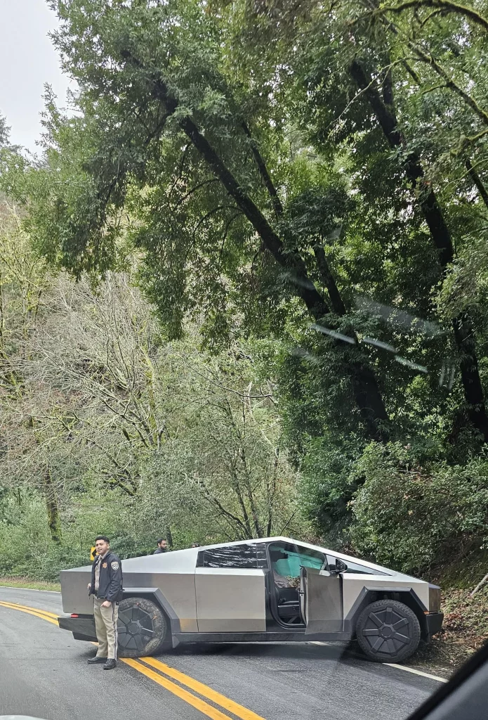 Cybertruck's Durability Put to the Test in First Crash - Gizmochina