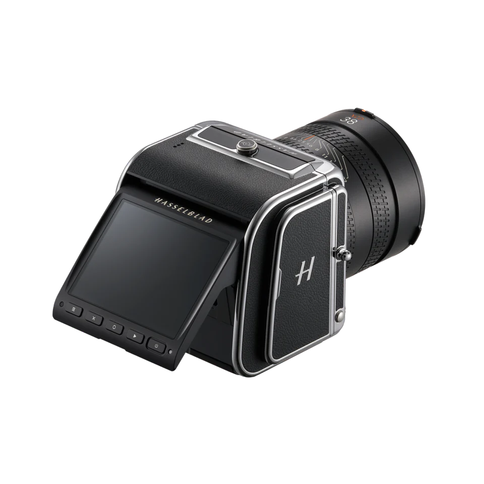 Hasselblad Launches 907X & CFV 100C A New Standard in 100MP Medium