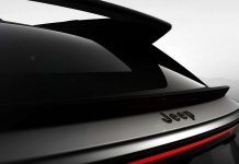 Jeep Unveils High-Tech Interior of the Electric Wagoneer S Jeep