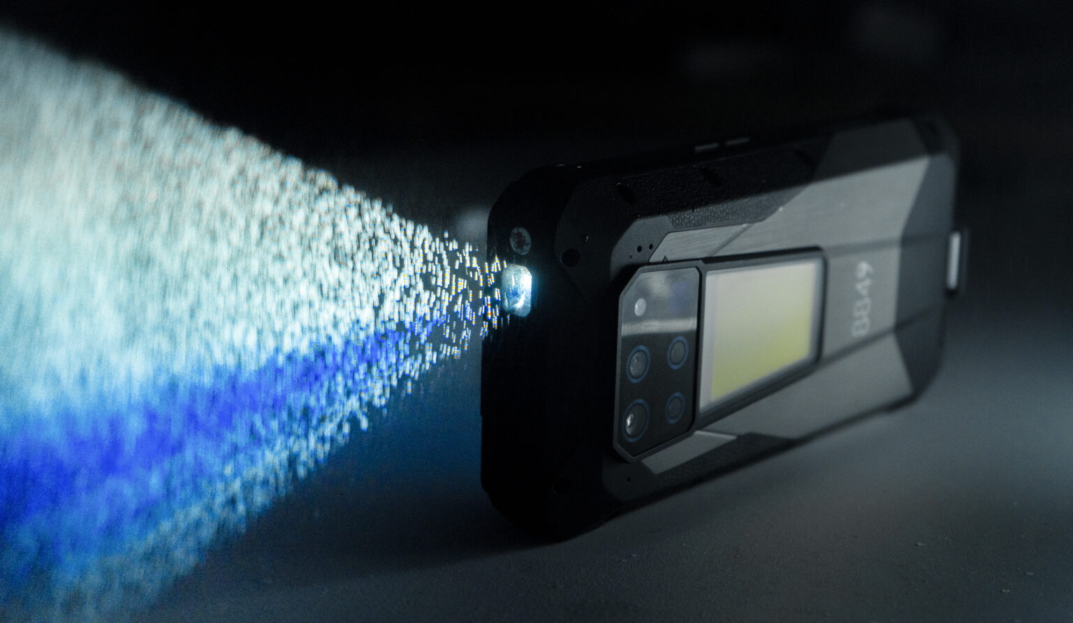 tank 3 pro projector smartphone