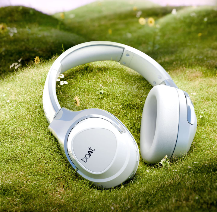 boAt Nirvana Eutopia