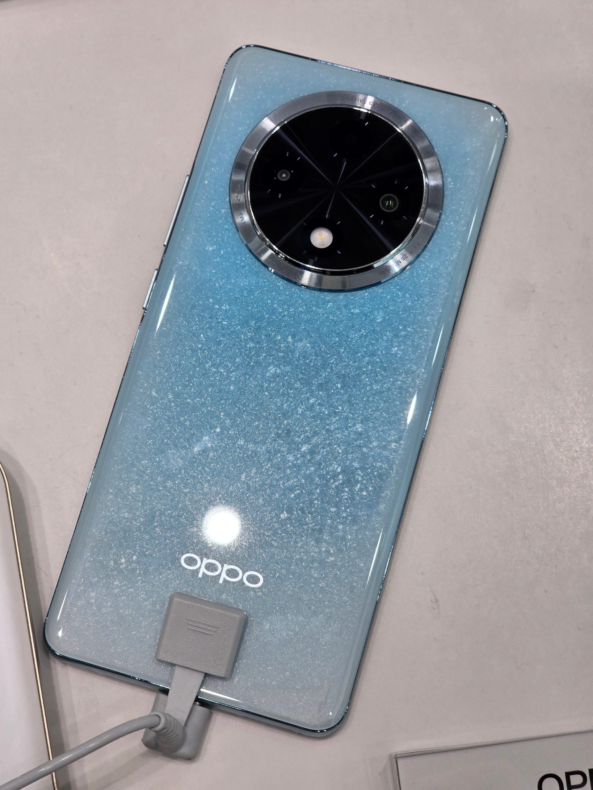 Oppo A3 Pro live shot