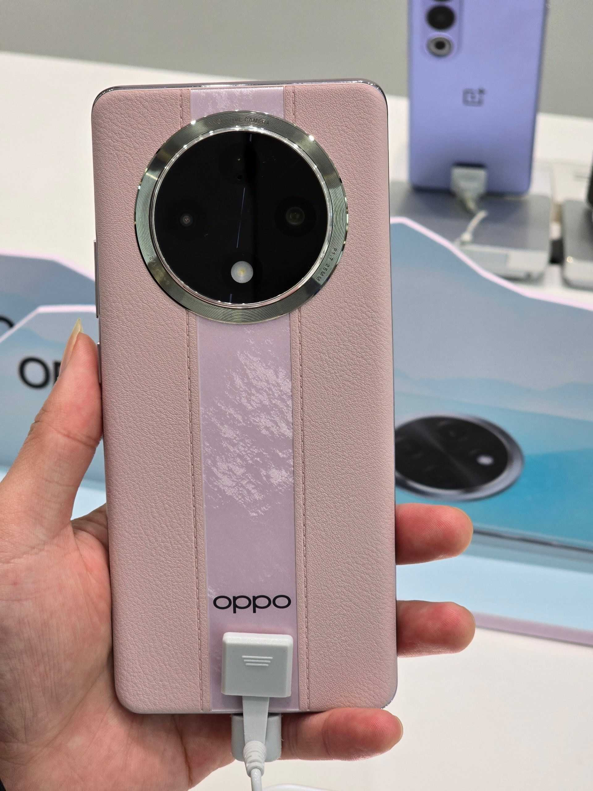 Oppo A3 Pro live shot