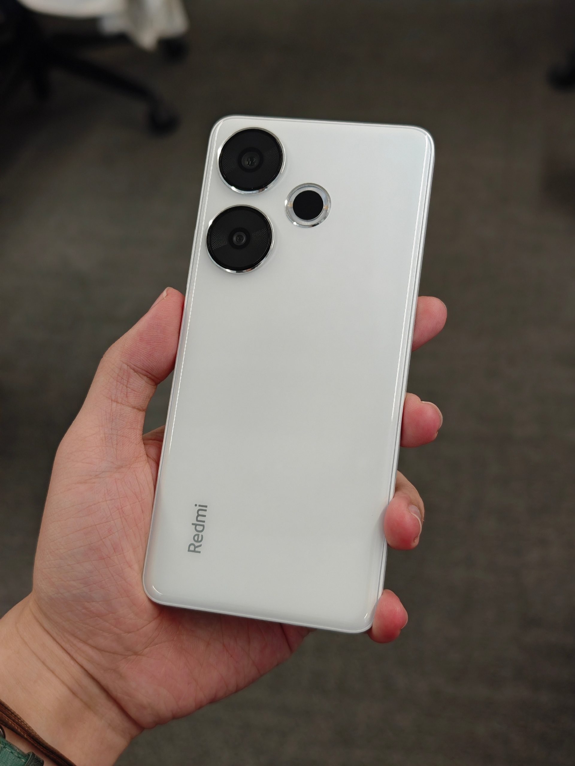 【美品】Redmi Turbo 3 12GB/256GB ホワイト BLU済 Buy Redmi Turbo 3 5G Phone - Giztop