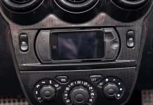 This $300,000 Ferrari 430 Scuderia Spider 16M Comes with a Special Apple iPod Touch