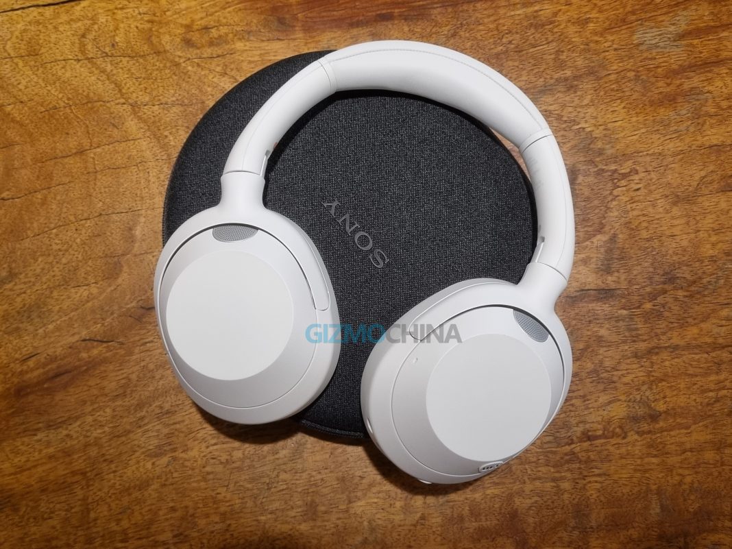 Sony ULT Field 7 Review