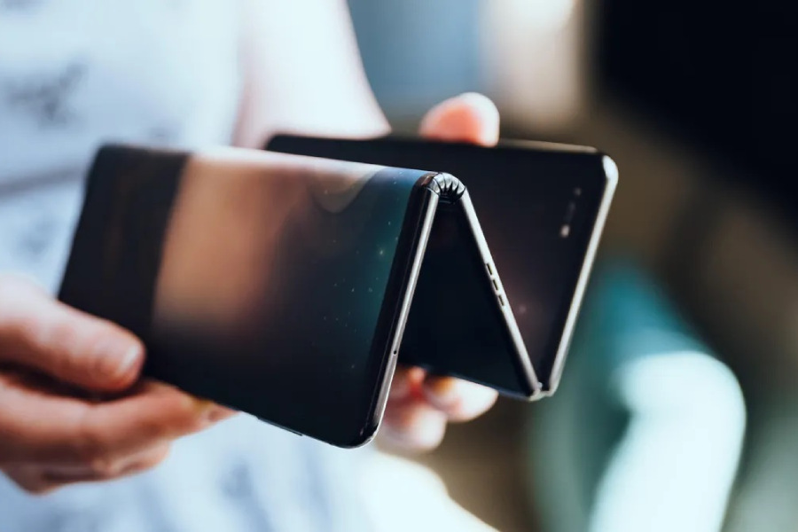 Huawei Tri Fold Phone Rumor