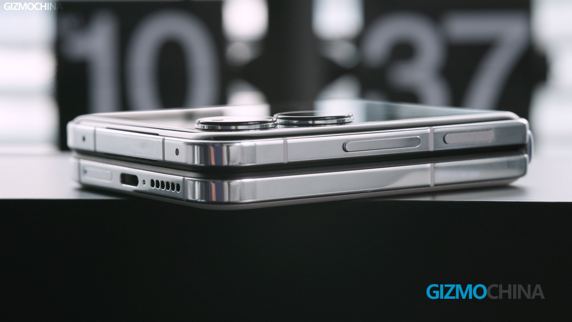 Xiaomi Mix Flip Review: Powerful with Few Compromises - Gizmochina