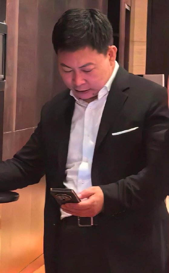 Huawei's tri-foldable phone Yu Richard-
