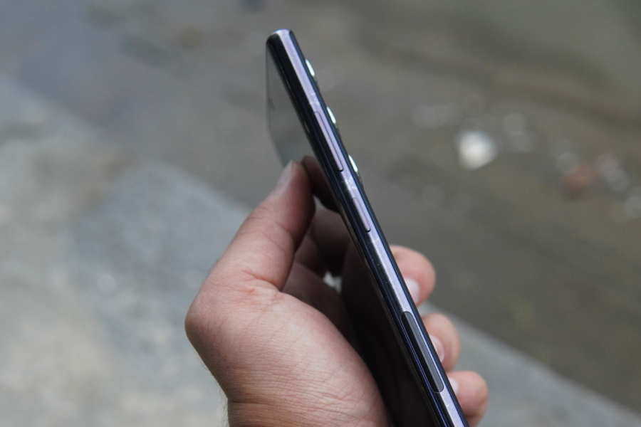 Samsung Galaxy S22 Ultra frame
