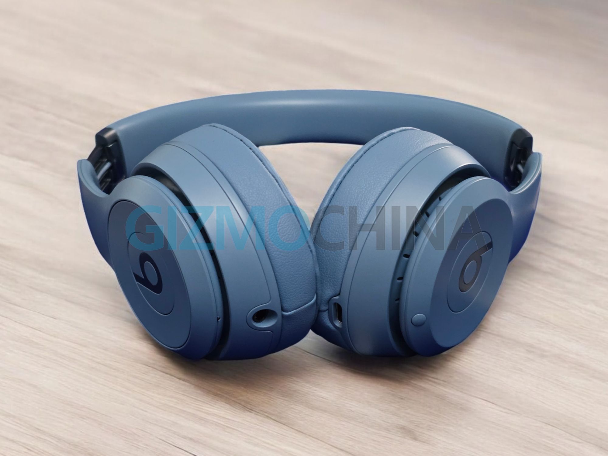 Beats Solo 4 Review: A blend of style and performance