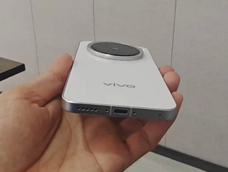 vivo X200 Pro mini シルバー 本体と付属品 vivo（スマホ） vivo X200 Pro mini Dimensity 9400 小型 6.31型