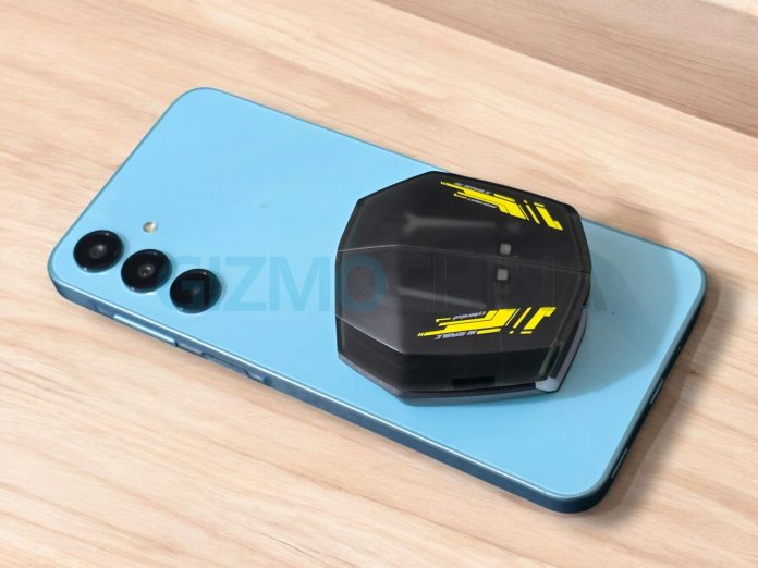 Nu Republic Cyberstud X4 Firefly