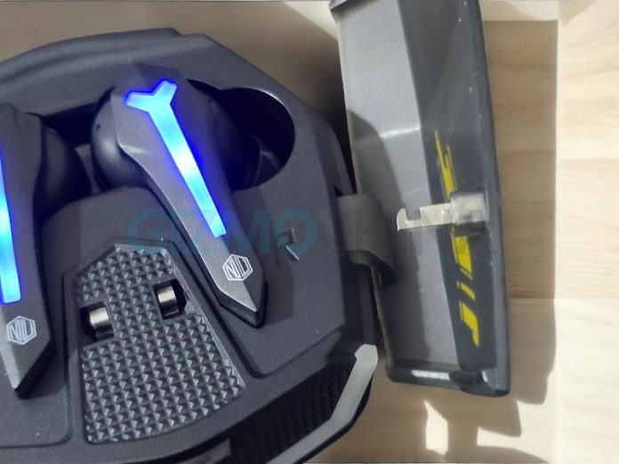 Nu Republic Cyberstud X4 Firefly