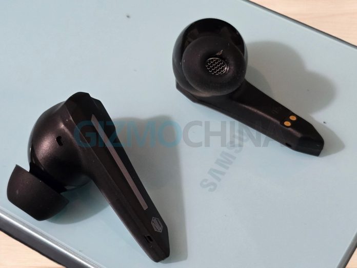 Nu Republic Cyberstud X4 Firefly